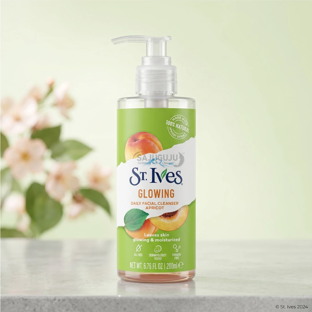 St. Ives Glowing Daily Facial Cleanser Apricot - ত্বকের প্রাকৃতিক উজ্জ্বলতা ও আর্দ্রতা ধরে রাখার জাদুকরী ফেসওয়াশ (200ml)